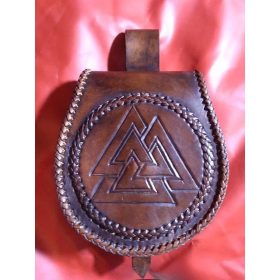 Rúnával diszített tarsoly /3003/