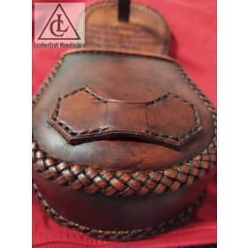 Sas motívummal diszített tarsoly /03016/