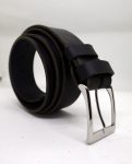 Héphaisztosz bivalybőr öv, fekete színű 4 cm széles. Egyszerűen elegáns.
