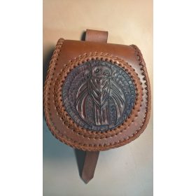 Sólyom motívummal diszített tarsoly /3012/