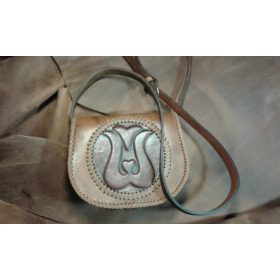 Tulipán motívummal díszitett női kis táska /4014/